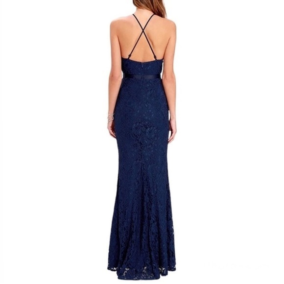 Lulu’s Zenith Lace Maxi Dress - Picture 3 of 7